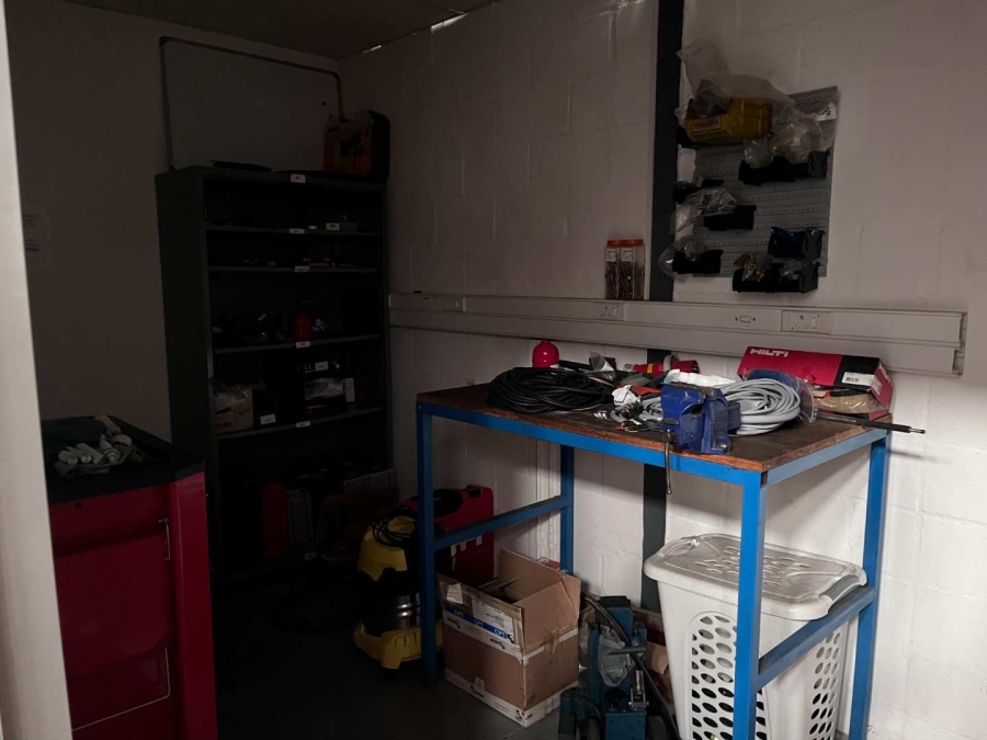 To Let commercial Property for Rent in Milnerton Western Cape